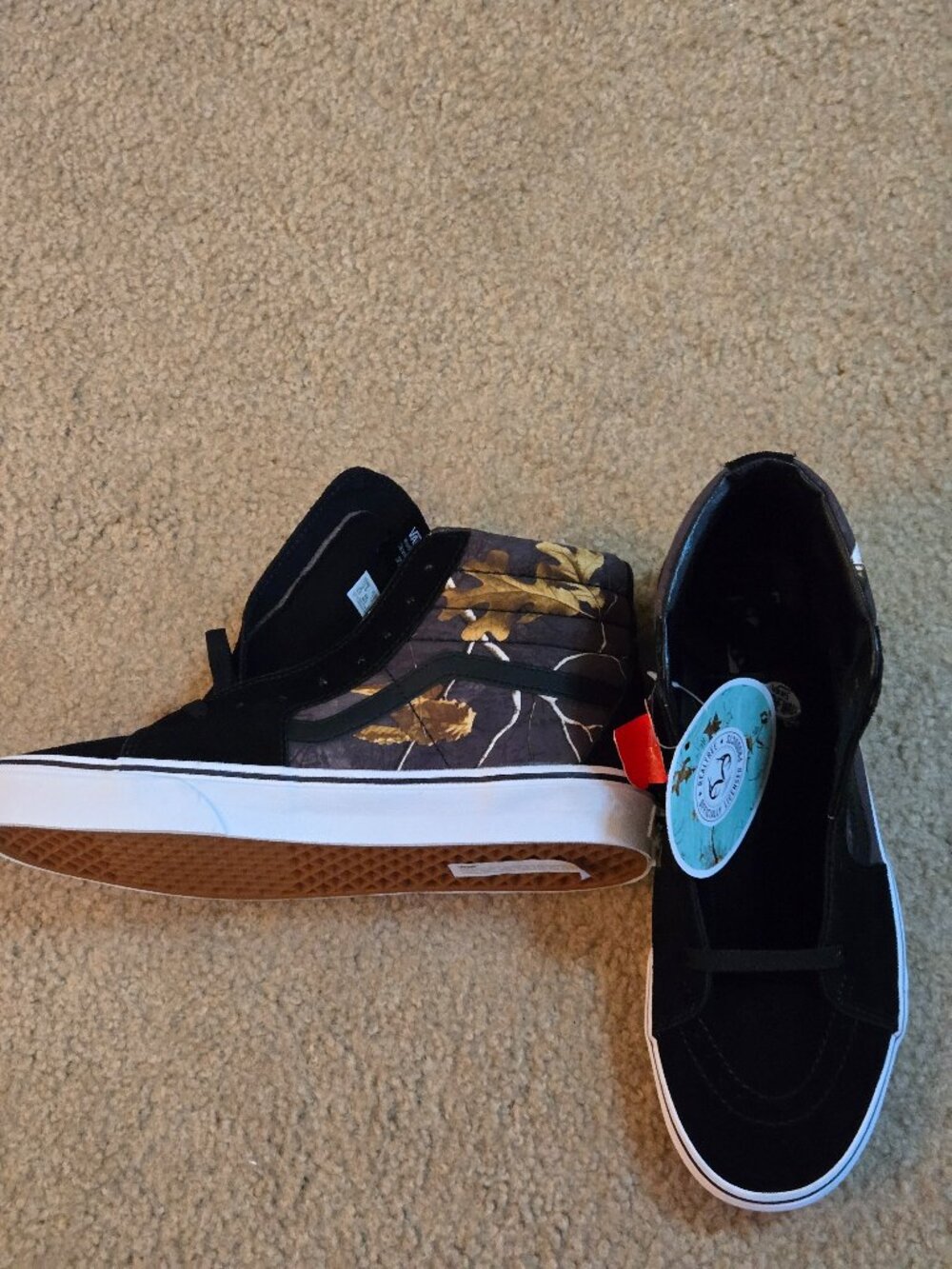 Vans mens 10.5 shoes new in box